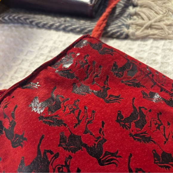 Leather/Suede Stampede Ruidoso Santa Fe Suede horse pattern purse - Picture 13 of 13